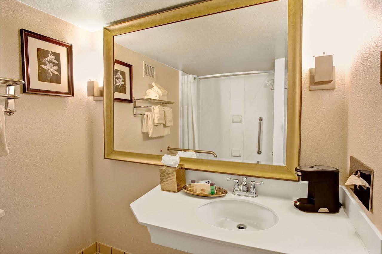 Delta Hotels By Marriott Denver Thornton Northglenn Εξωτερικό φωτογραφία
