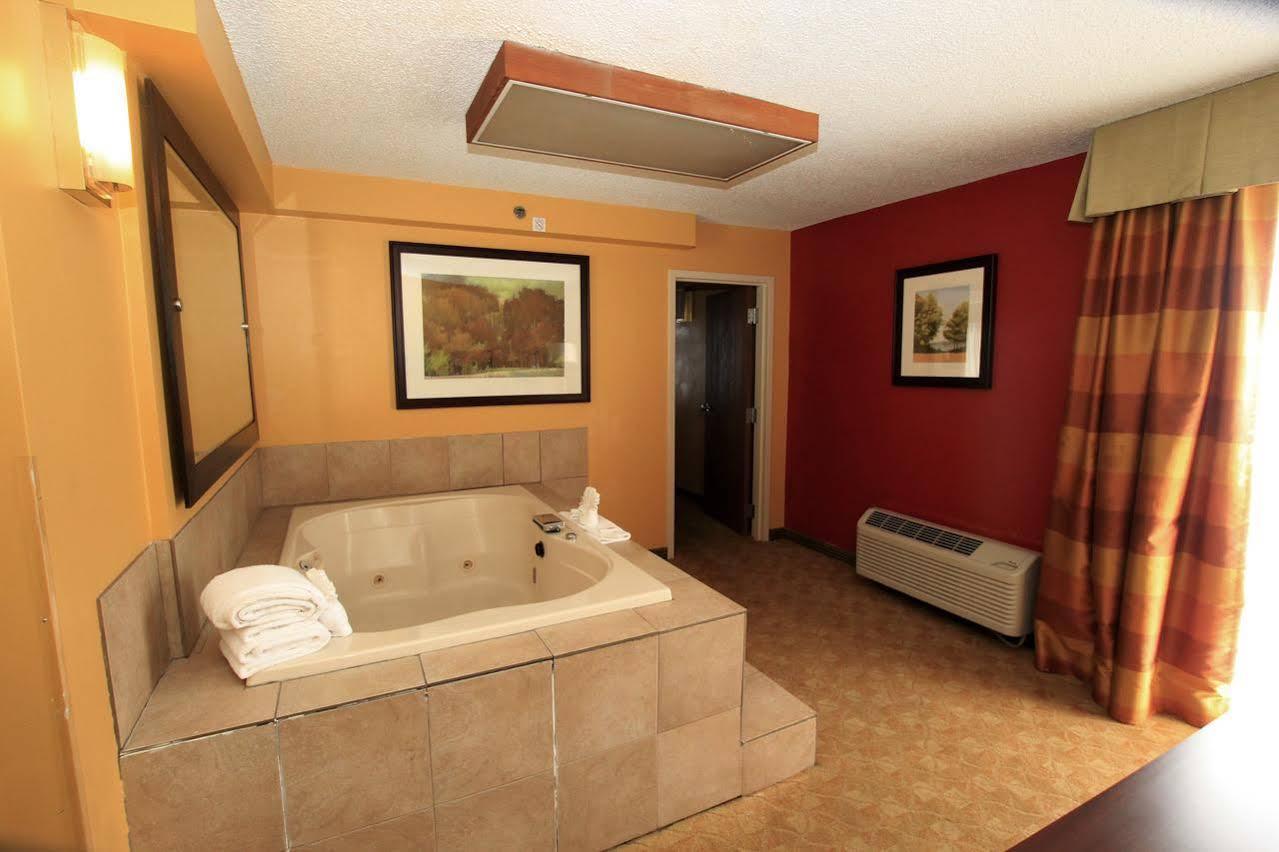 Delta Hotels By Marriott Denver Thornton Northglenn Εξωτερικό φωτογραφία